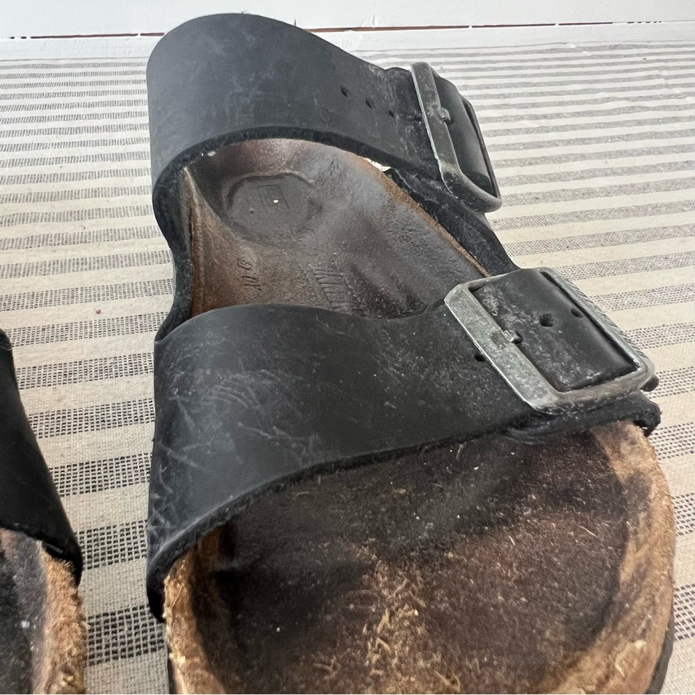 black Birkenstock Arizona sandals - Picture 13 of 16